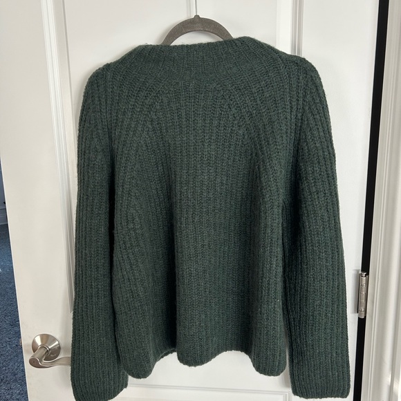 Vince Forest Green Wool Blend Knit Sweater - Picture 3 of 4